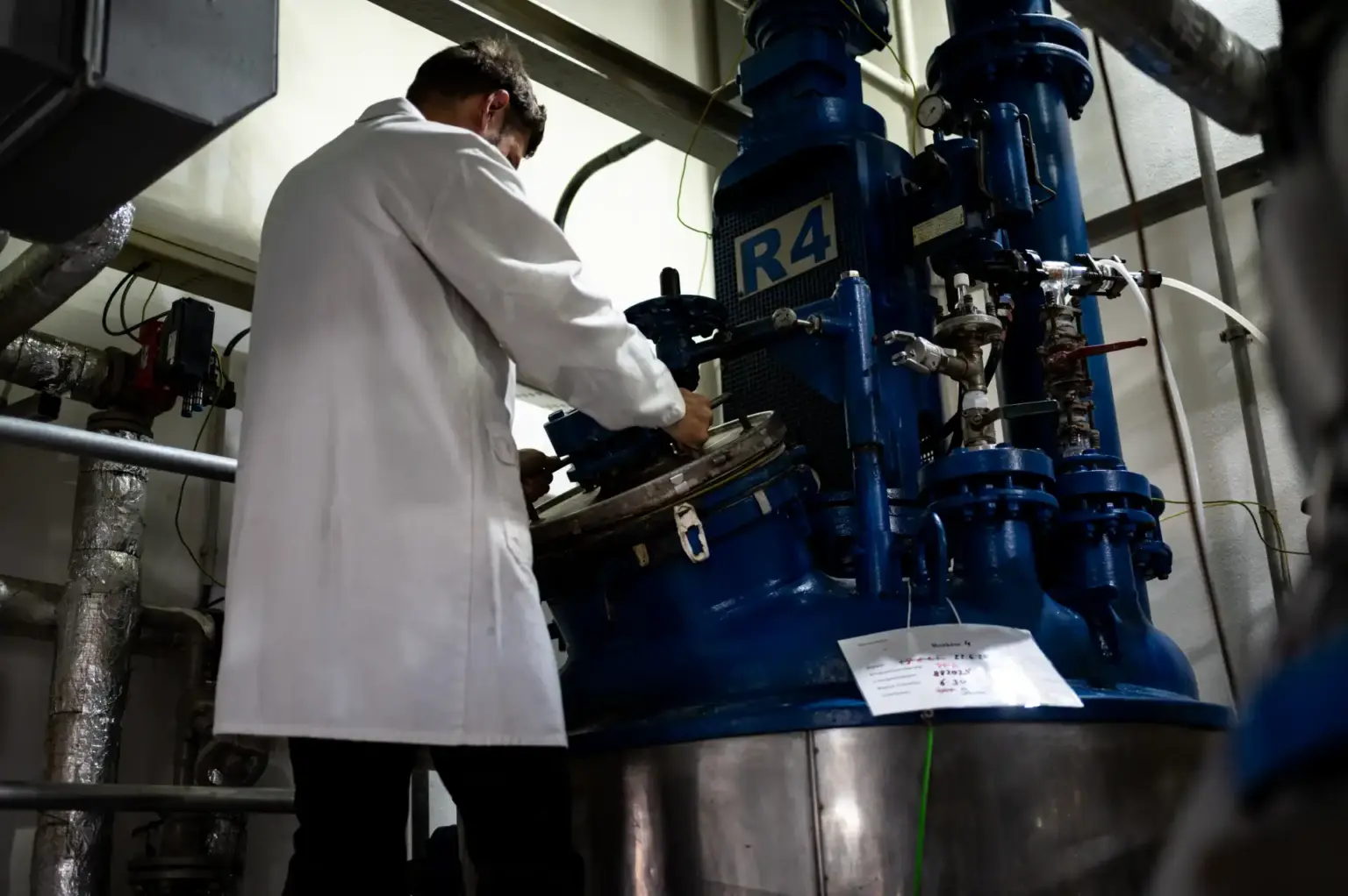 UnaveraChemLab Aaron Chemistry 53